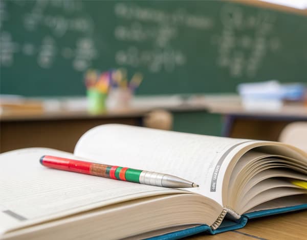 Academia de ensino e idiomas en Ponteareas